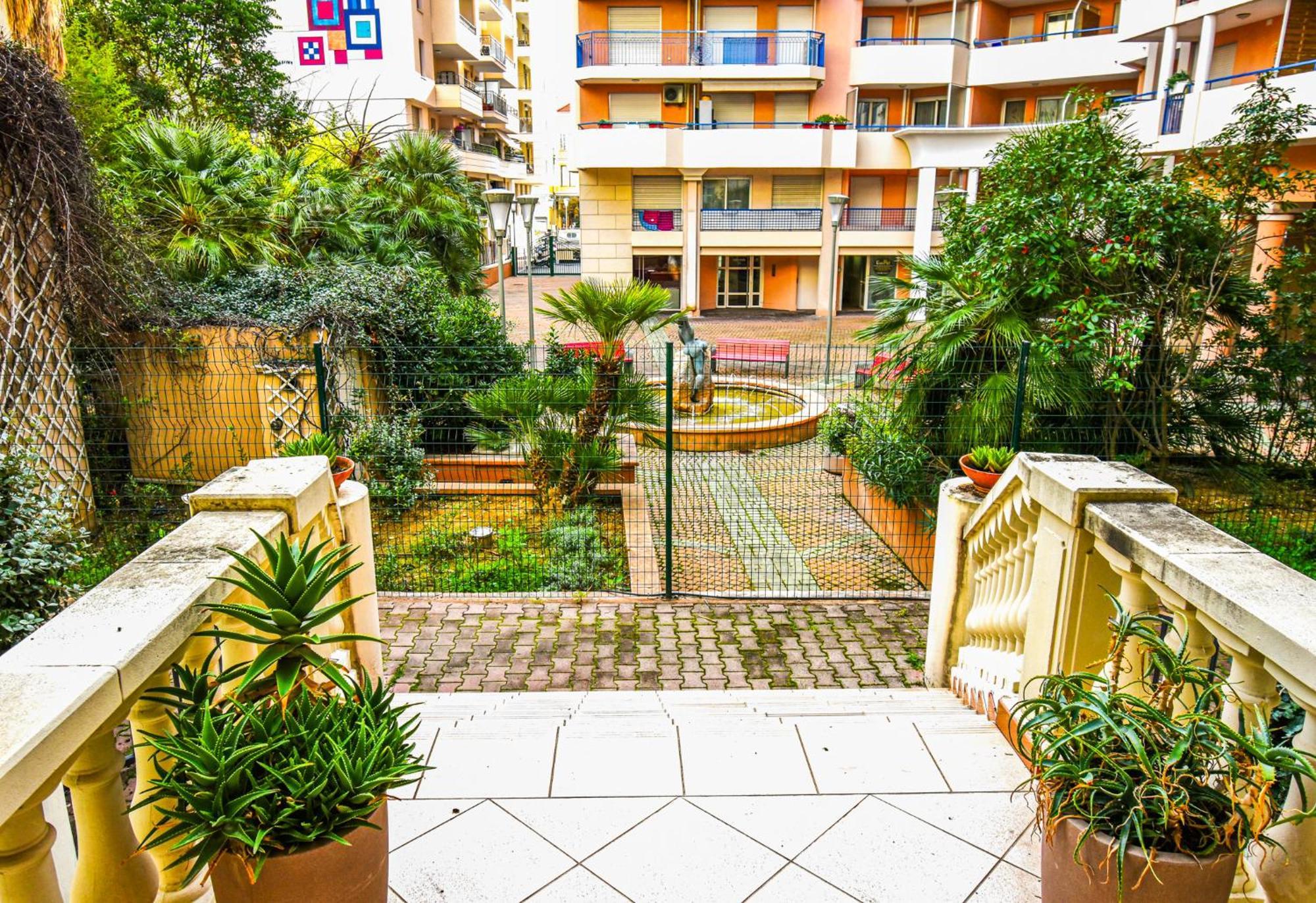 Le Jardin Des Muses -Parking Prive - Centre-Ville - Bord De Mer Menton Exterior photo